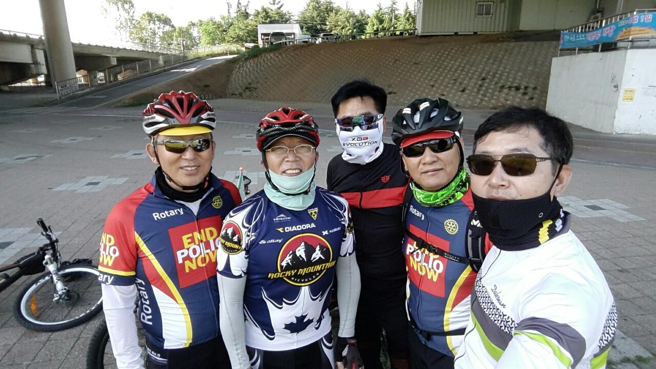 8_07fUd018svc560h4c57lkpi_ynsn7x.jpg